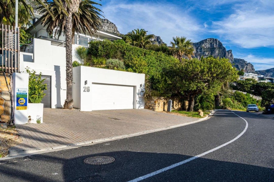 To Let 4 Bedroom Property for Rent in Camps Bay Western Cape